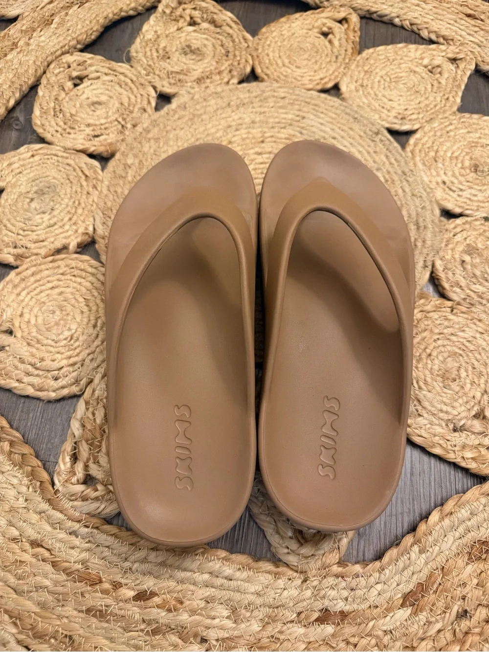 SKIMS Women's Tan Foam Slide Sandals - Neutral Slip-On Slides EU 38